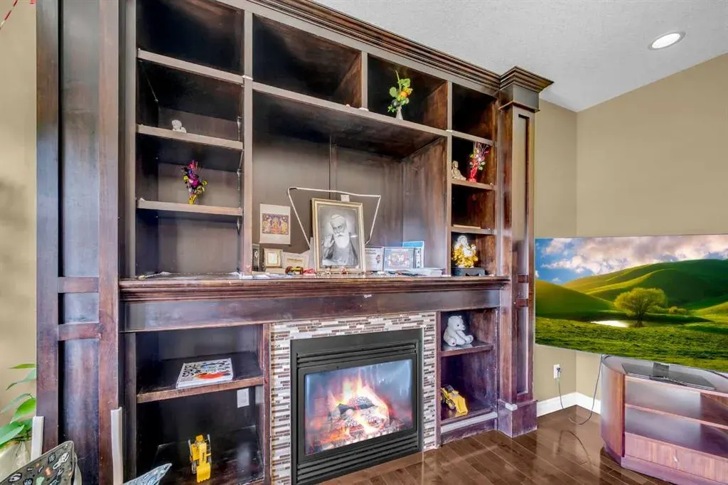 217 Taralake Manor NE