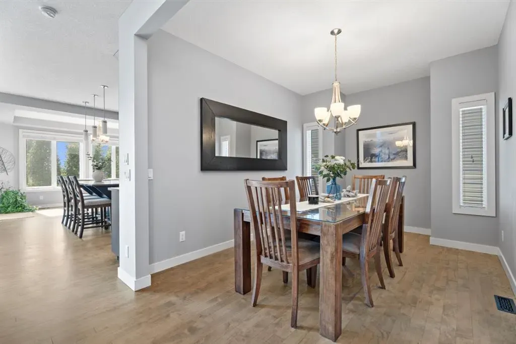 106 Mount Rae Heights