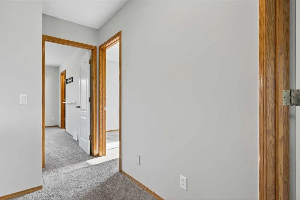 47 Mt Apex Crescent SE