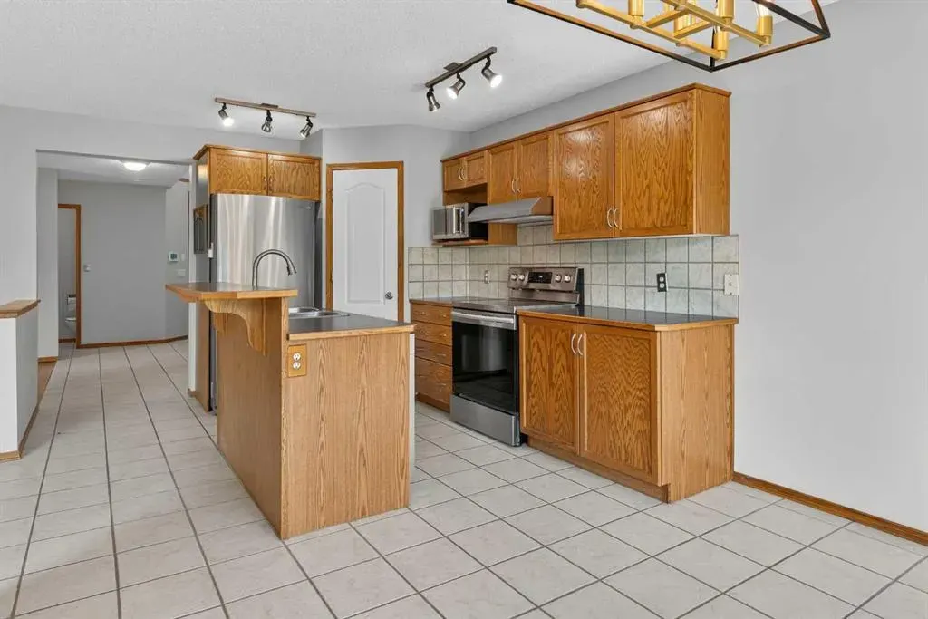 47 Mt Apex Crescent SE