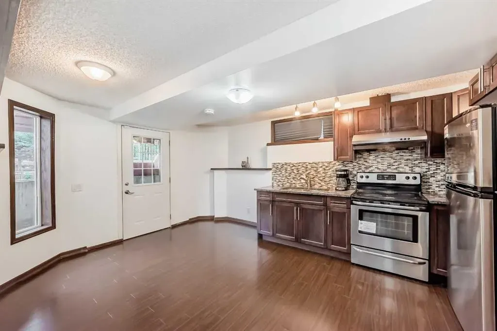19 Bridlewood Road SW