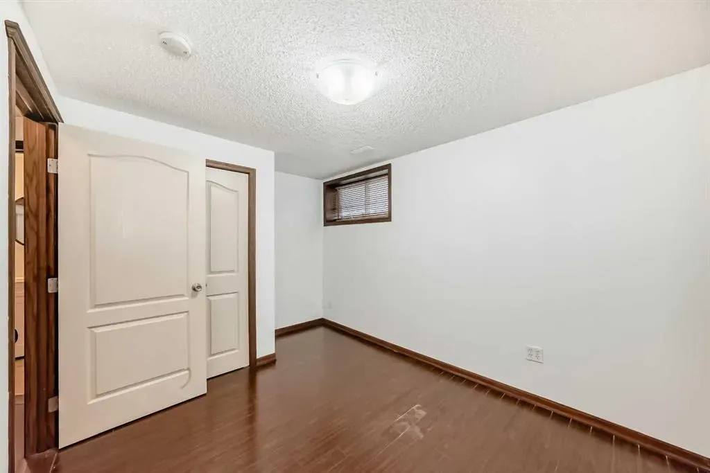 19 Bridlewood Road SW