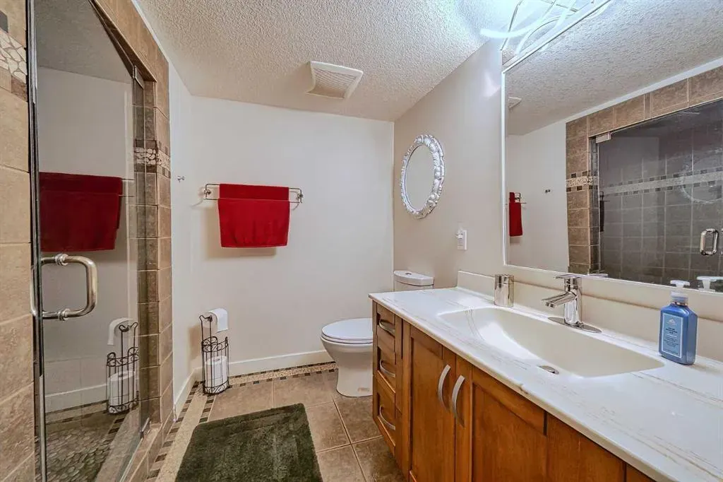 66 Crystal Green Drive