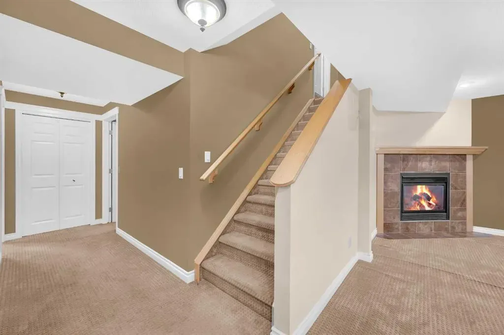2407 Kingsland View SE