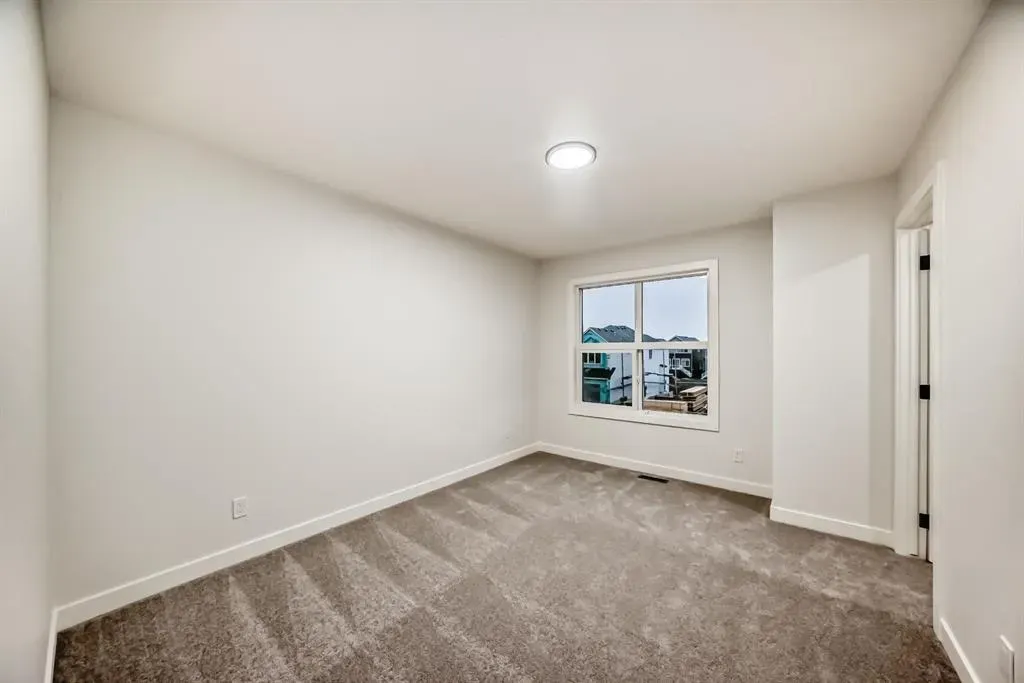 20 Lewiston View NE