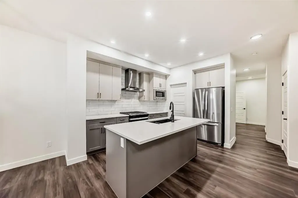 20 Lewiston View NE