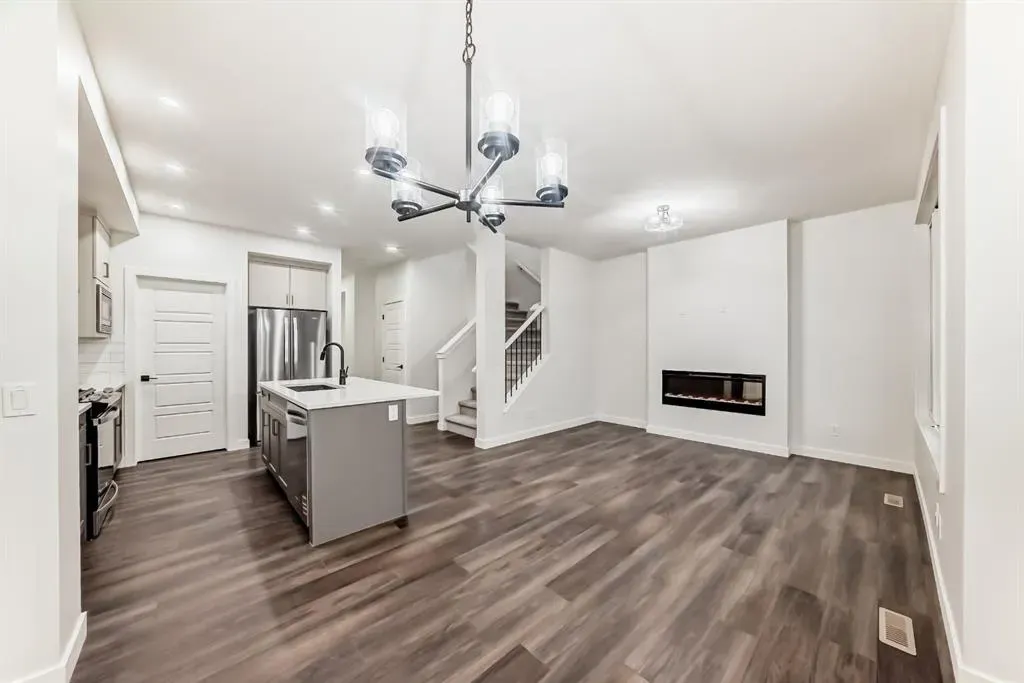 20 Lewiston View NE
