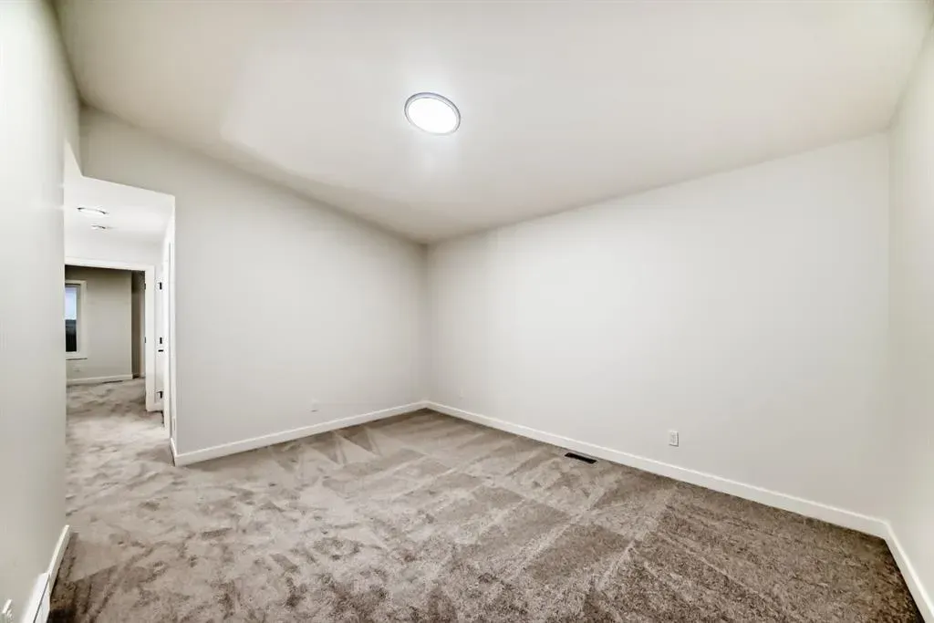 20 Lewiston View NE