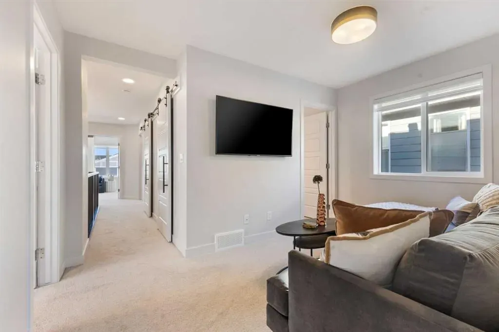 19 Sundown Crescent