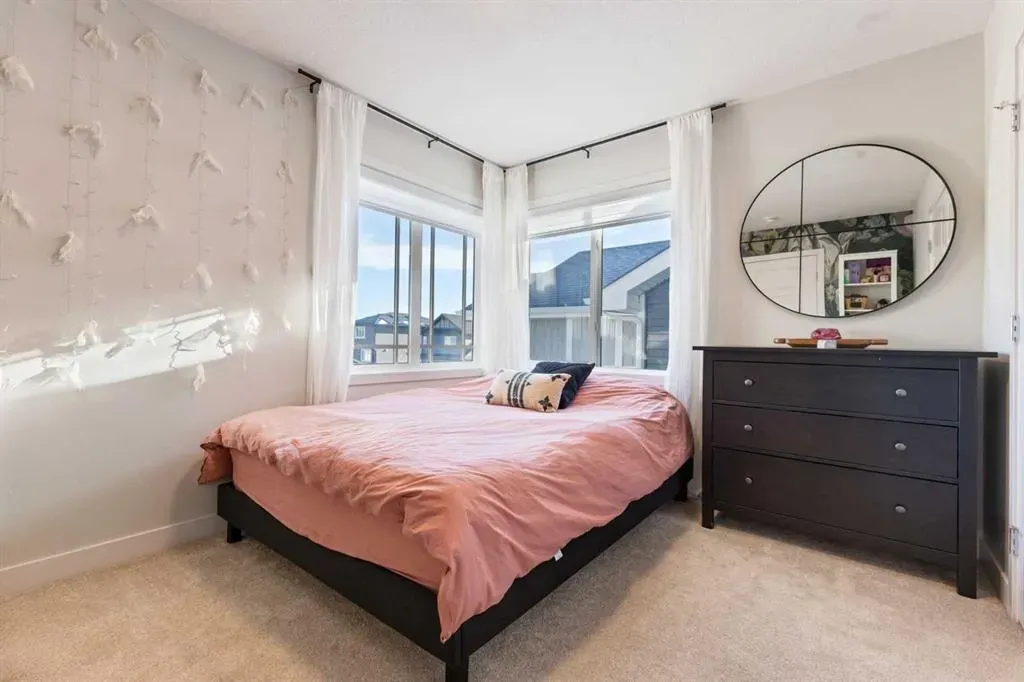 19 Sundown Crescent