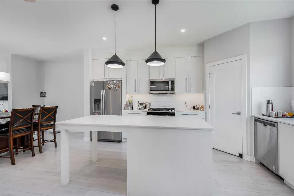 104 Red Embers Manor NE