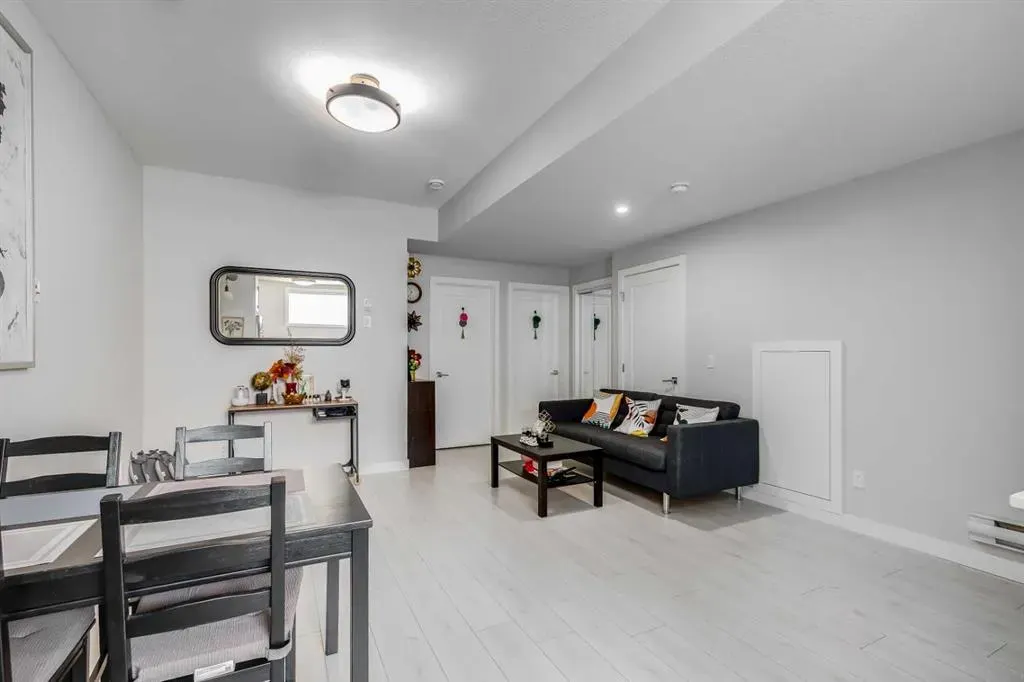 104 Red Embers Manor NE