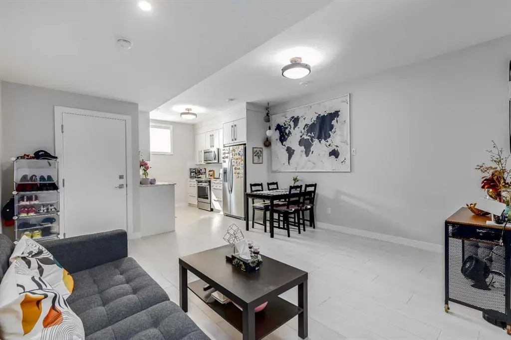 104 Red Embers Manor NE