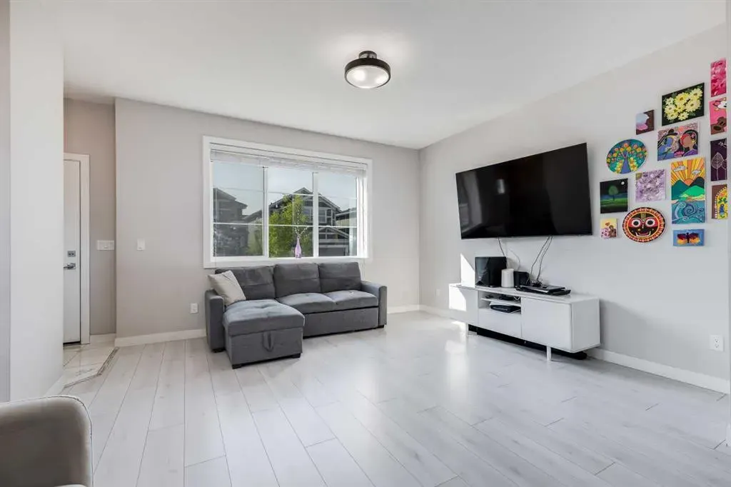 104 Red Embers Manor NE