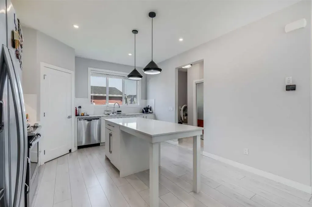 104 Red Embers Manor NE