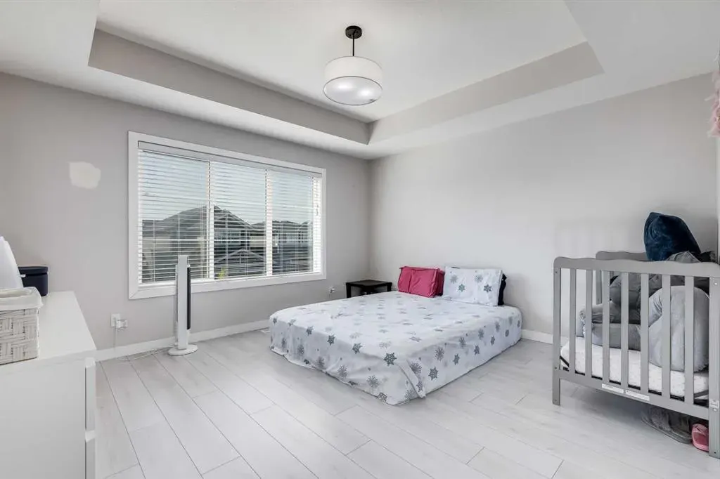 104 Red Embers Manor NE