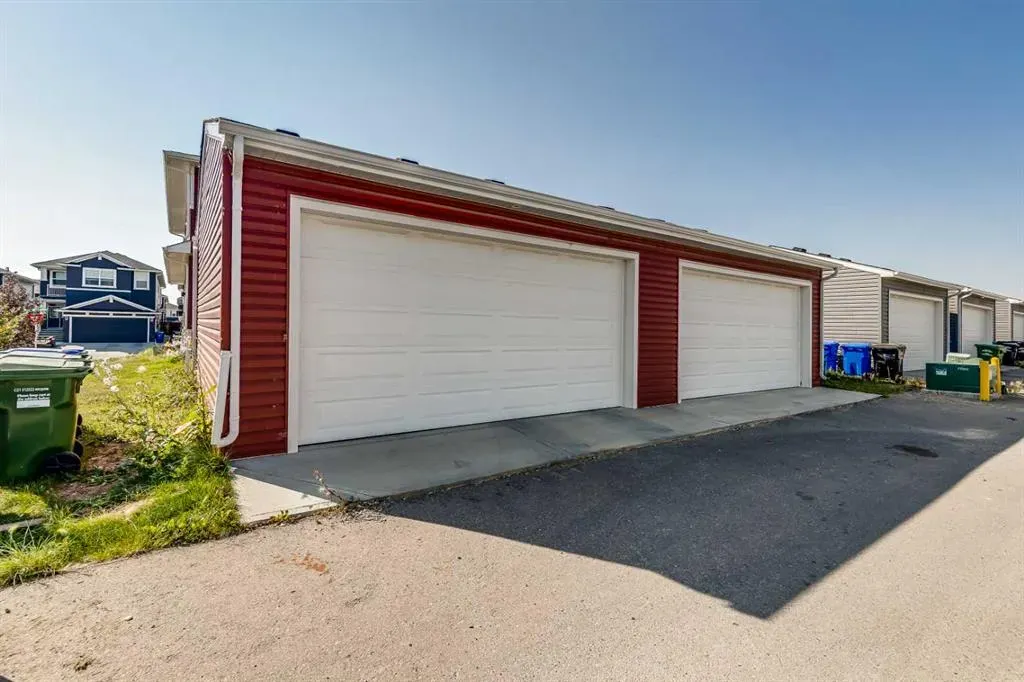 104 Red Embers Manor NE