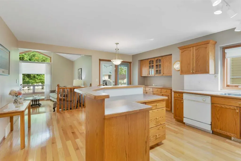 14 Andrews Close