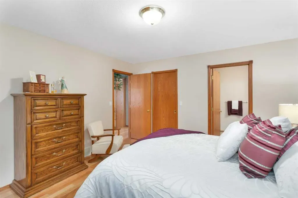 14 Andrews Close
