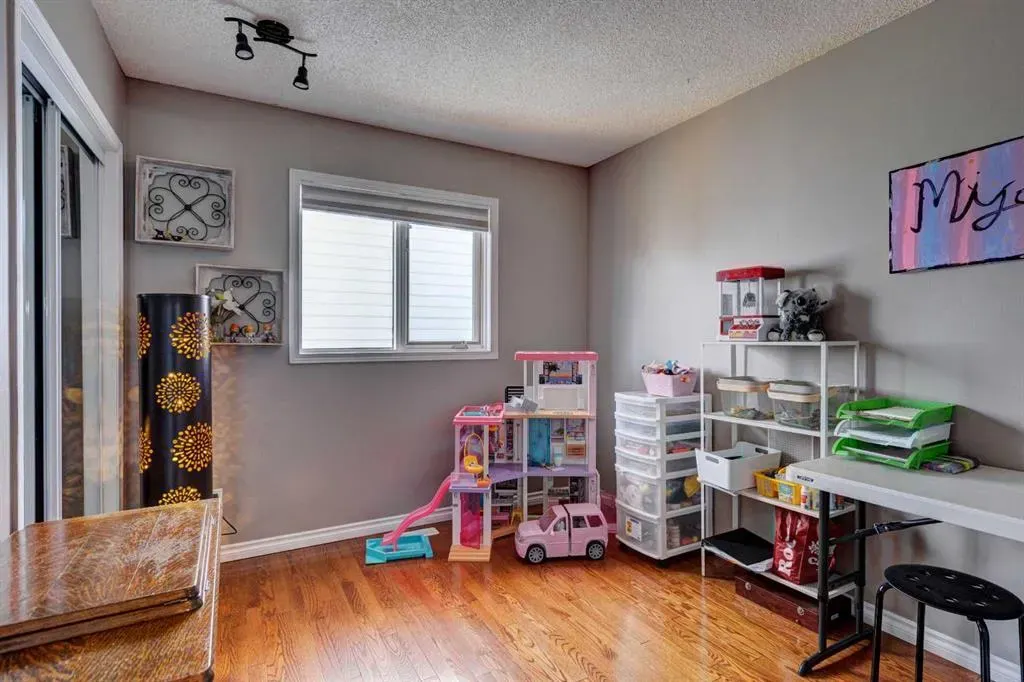 116 Macewan Ridge Close NW