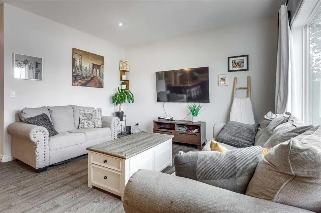 66 Truant Crescent