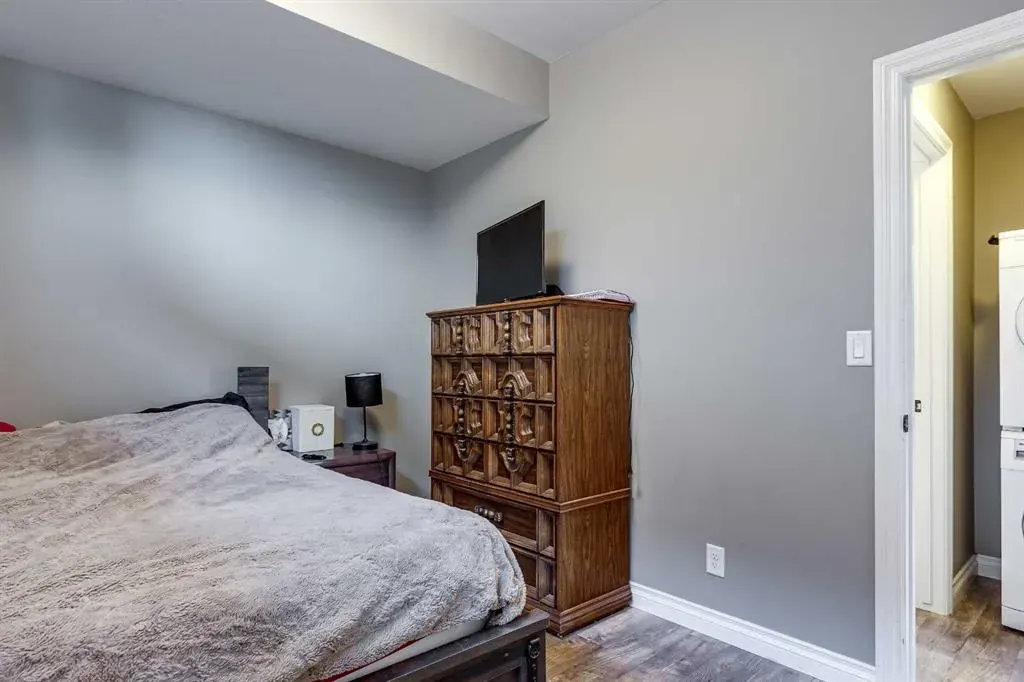66 Truant Crescent