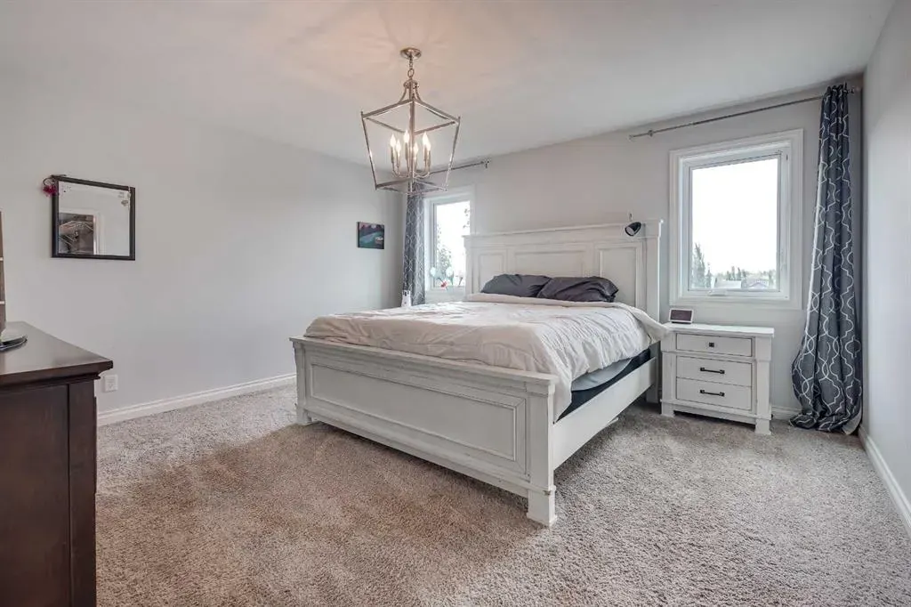 66 Truant Crescent