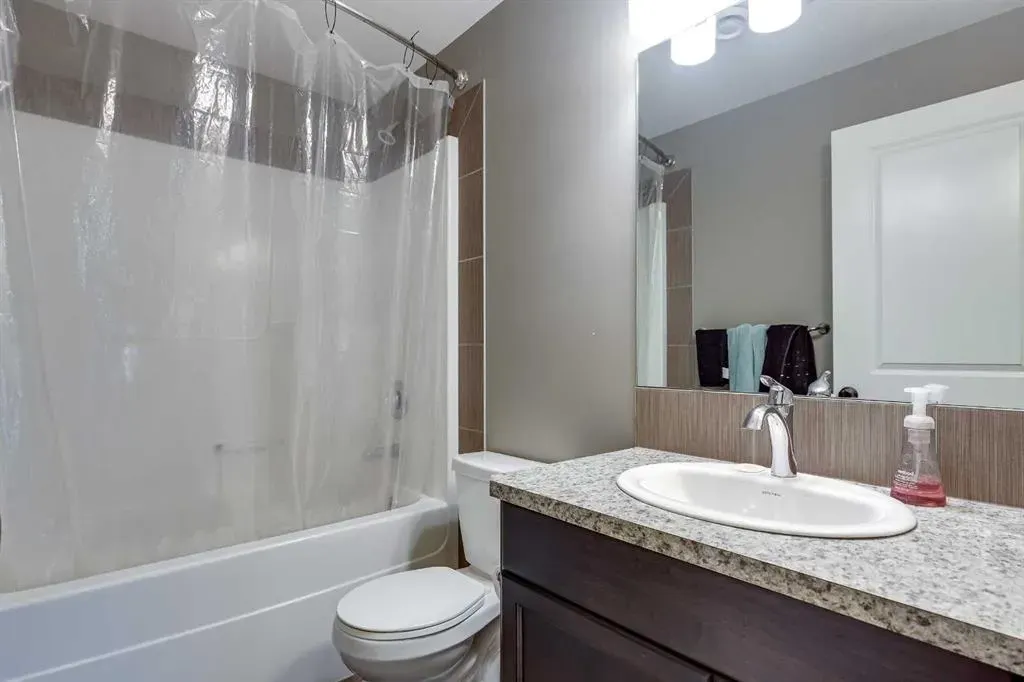 66 Truant Crescent