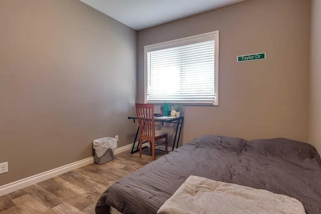 66 Truant Crescent