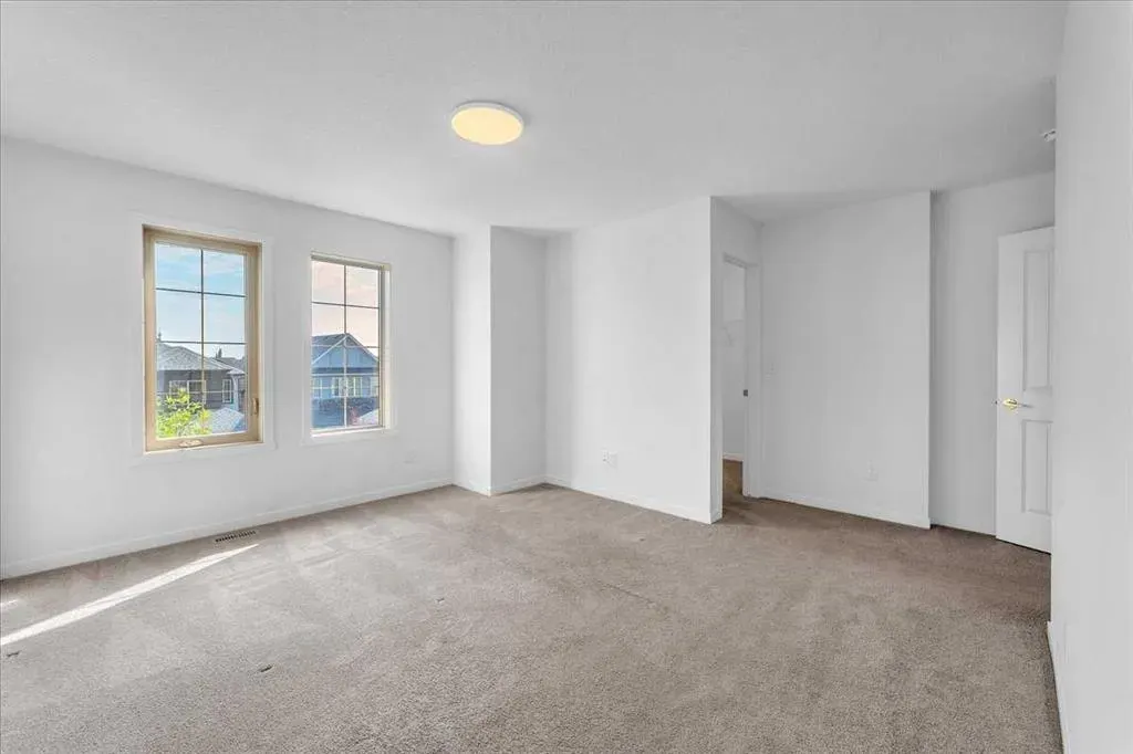 417 Legacy Boulevard SE