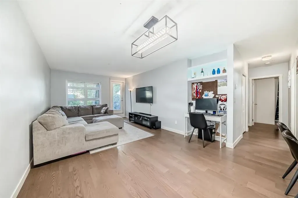 25 Auburn Meadows Avenue SE, #111