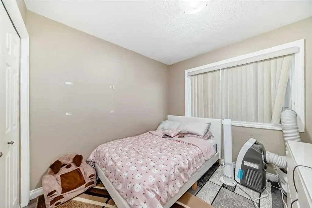 14 DOVER Mews SE