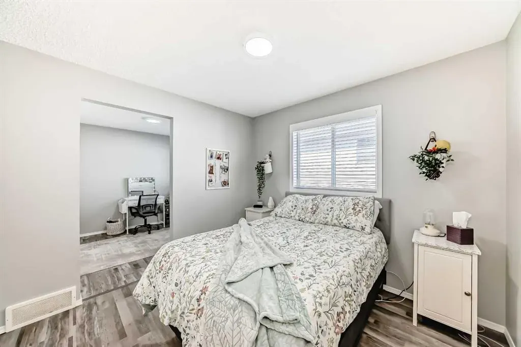 47 Willowbrook Drive NW