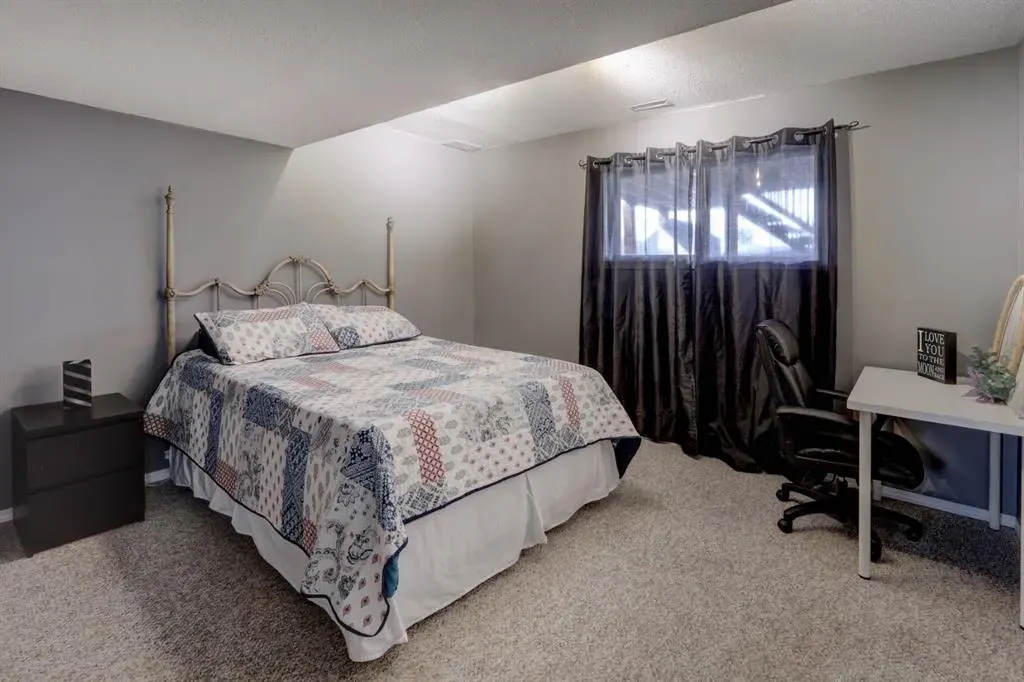 106 Aerial Crescent