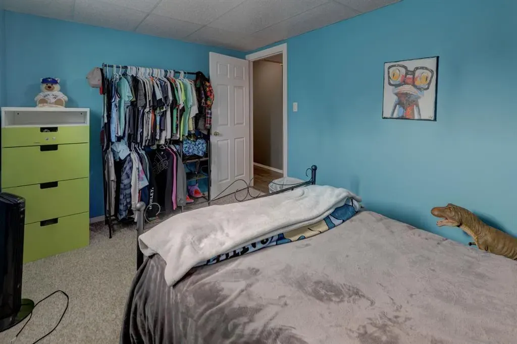 106 Aerial Crescent