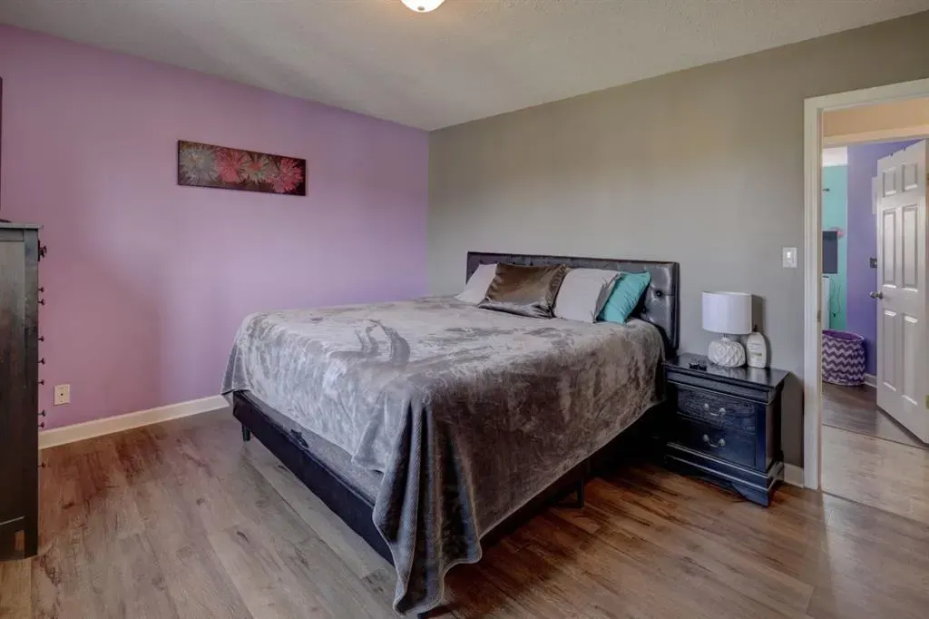106 Aerial Crescent