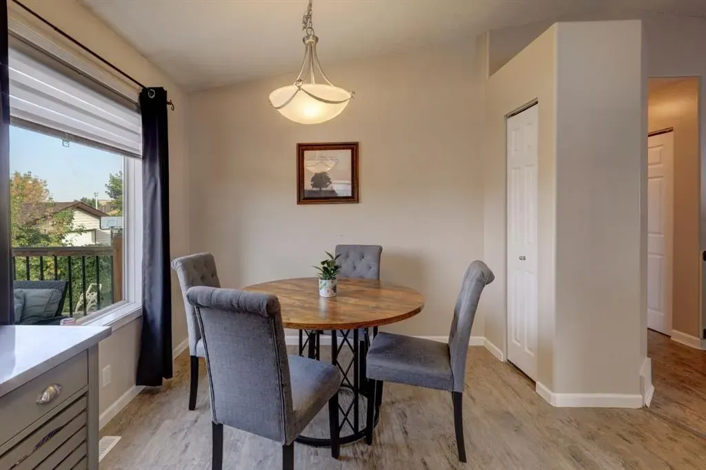 106 Aerial Crescent