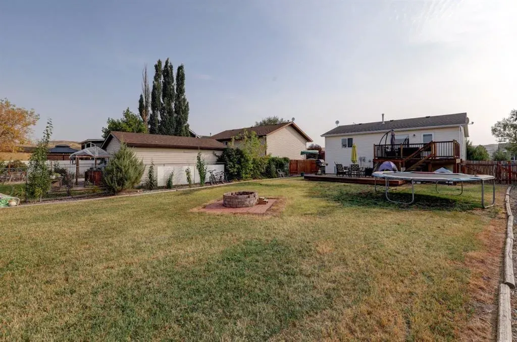 106 Aerial Crescent