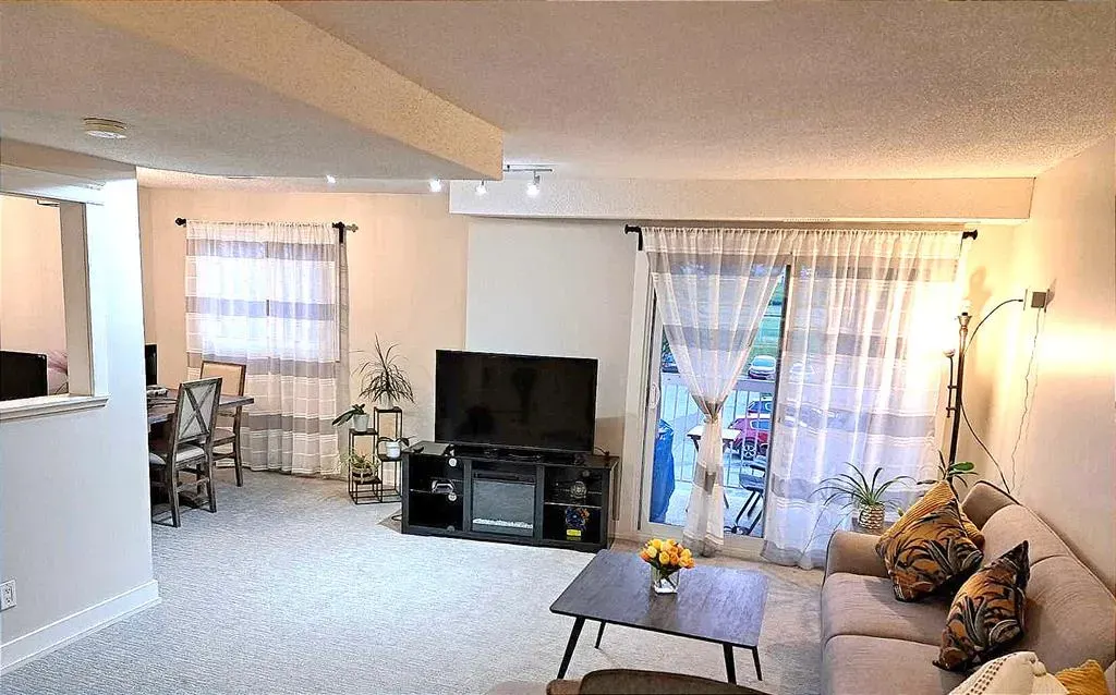 3015 51 Street SW, #122