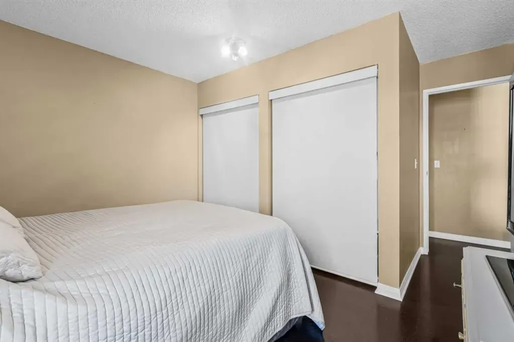 647 1 Avenue NE, #303