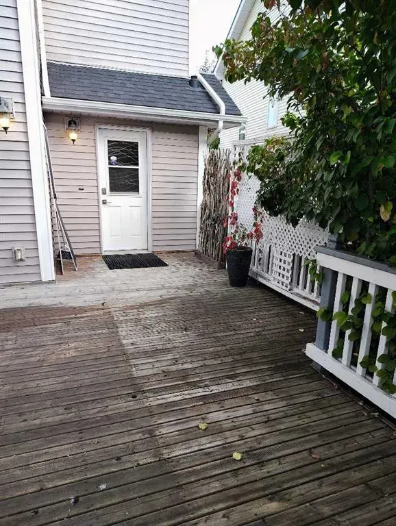 11 Tuscany Valley Road NW