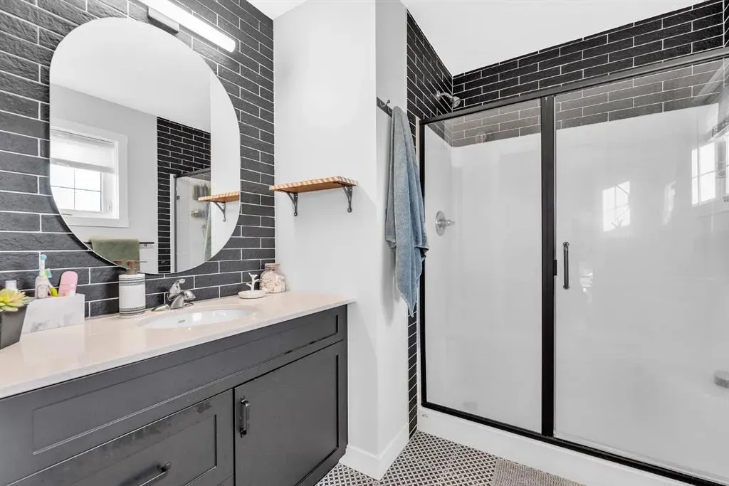 32 Legacy Reach Crescent SE