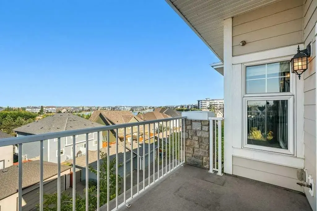 11 Mahogany Row SE, #1402