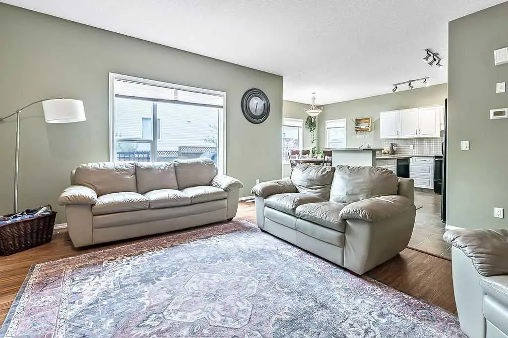 83 Crystalridge Close