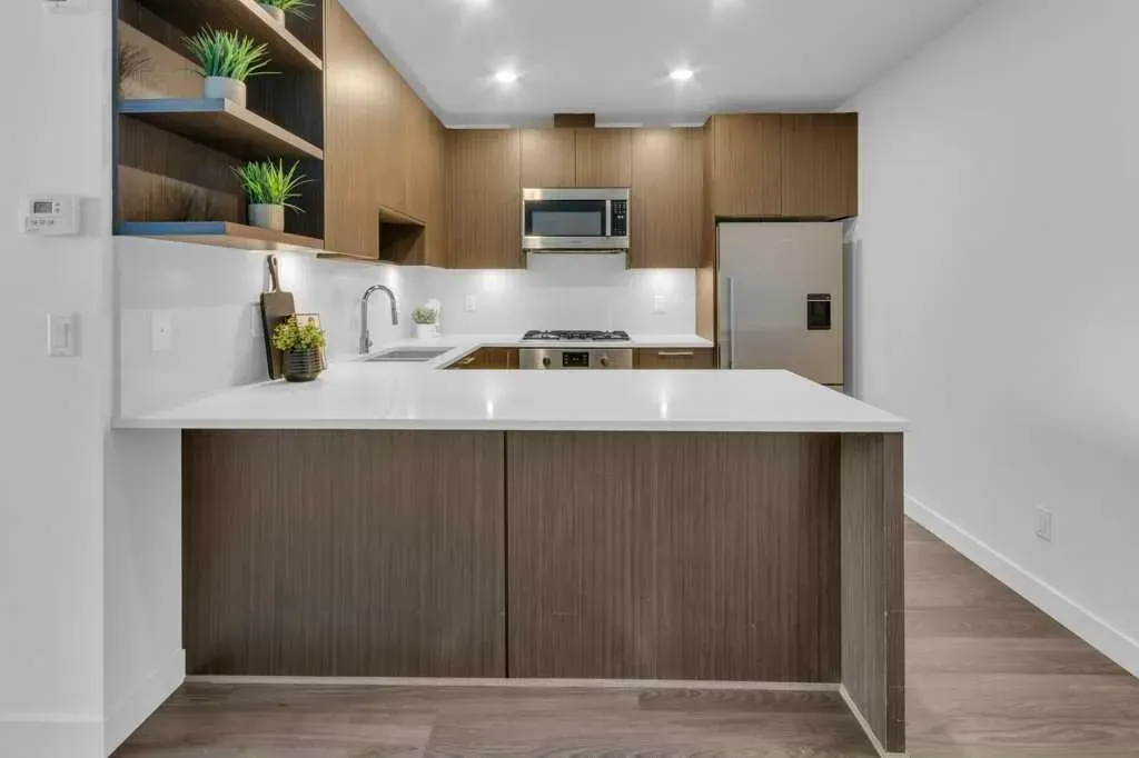 88 9 Street NE, #308