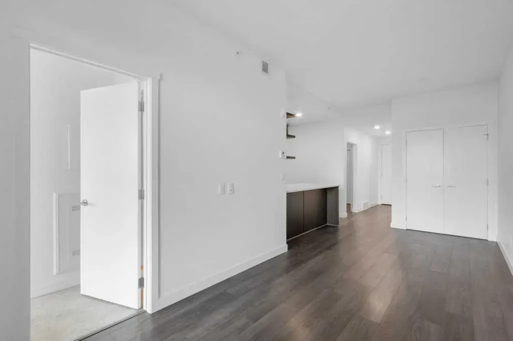 88 9 Street NE, #308