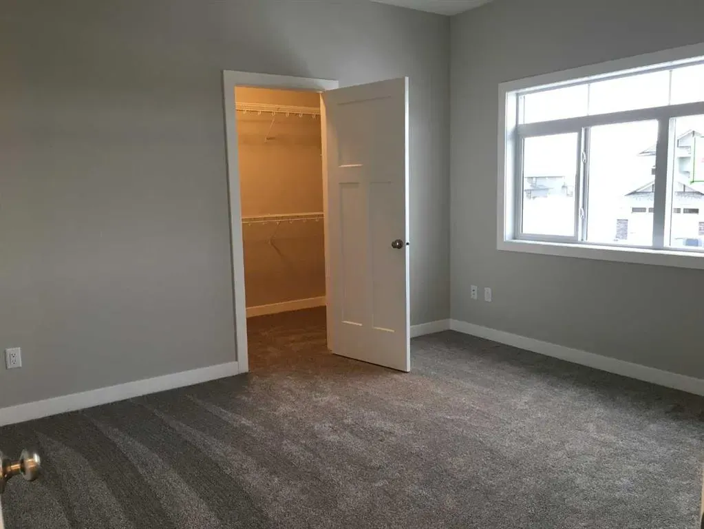 61 Maclean Close