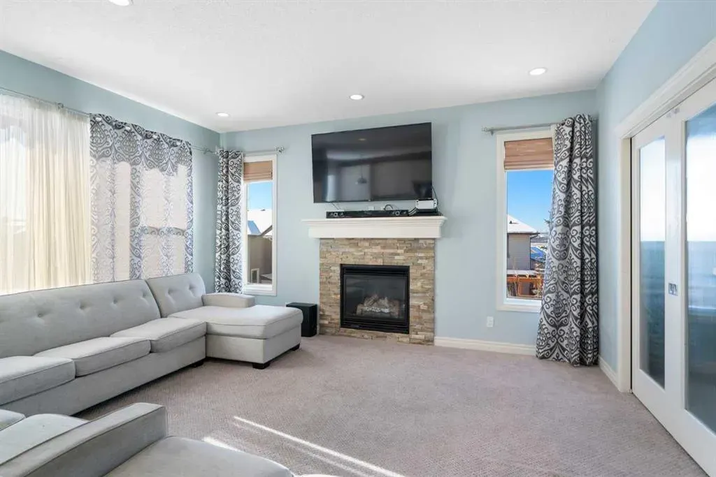 121 Heritage Hill