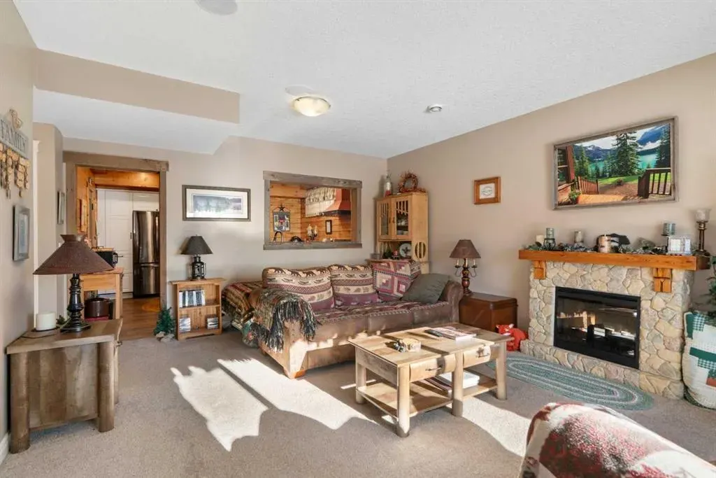 121 Heritage Hill