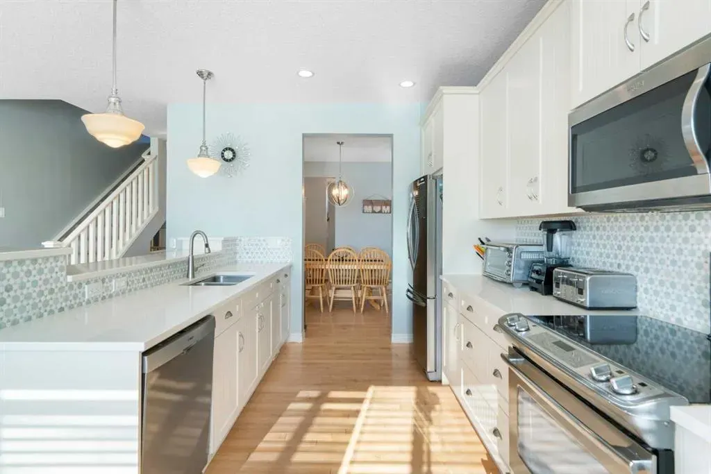 121 Heritage Hill